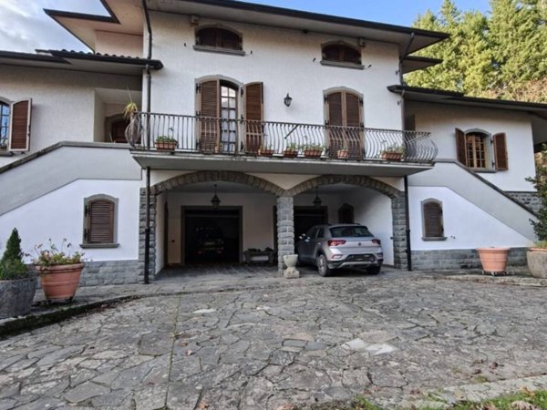 casa indipendente in vendita a Licciana Nardi in zona Tavernelle