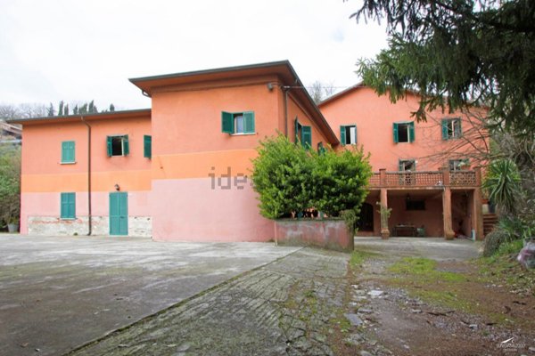 casa indipendente in vendita a Licciana Nardi