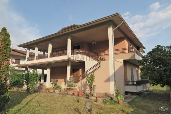 casa indipendente in vendita a Licciana Nardi in zona Monti