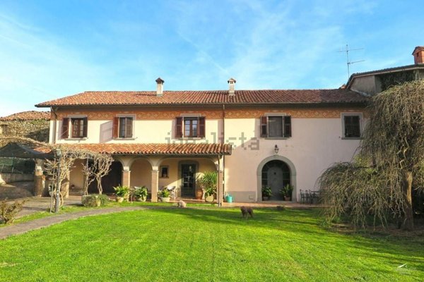 casa indipendente in vendita a Licciana Nardi