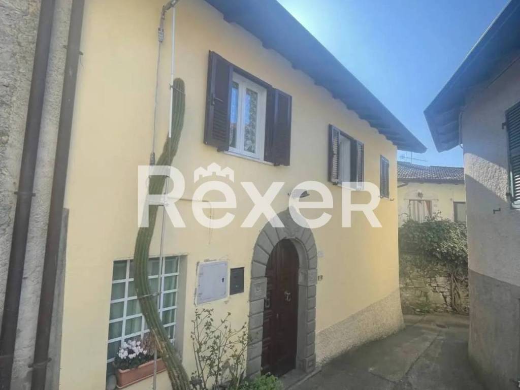 casa indipendente in vendita a Licciana Nardi in zona Paretola