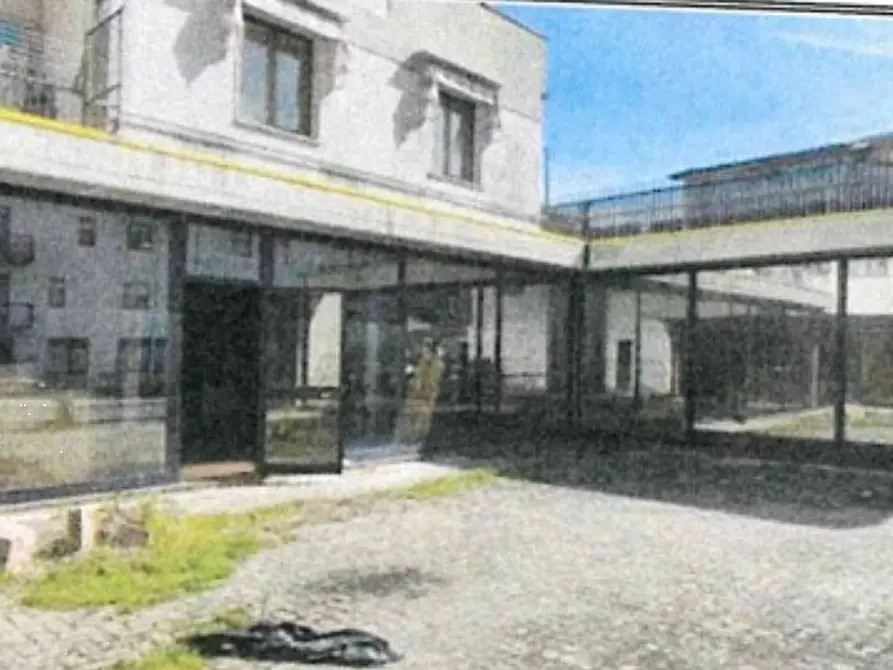 locale di sgombero in vendita a Licciana Nardi