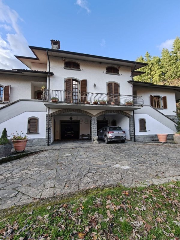 casa indipendente in vendita a Licciana Nardi in zona Tavernelle