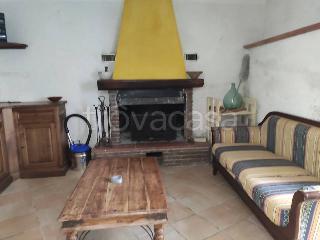 casa indipendente in vendita a Licciana Nardi in zona Monti