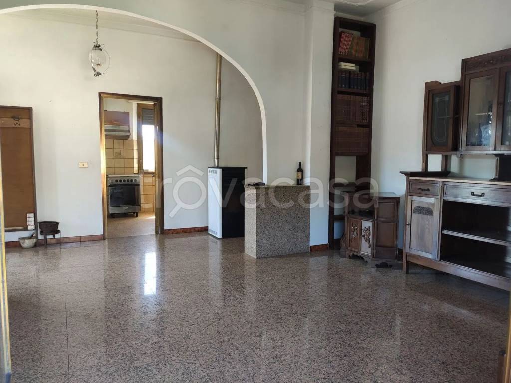 appartamento in vendita a Licciana Nardi in zona Monti