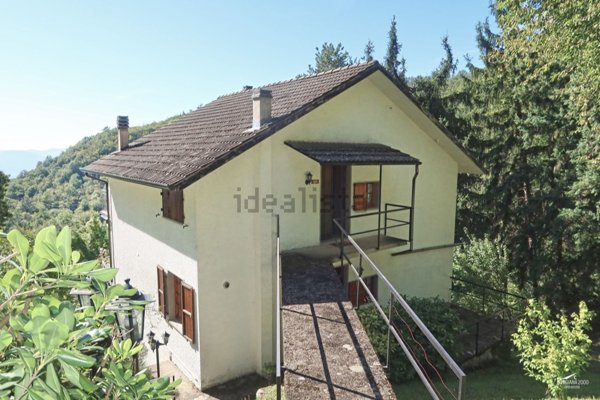 casa indipendente in vendita a Licciana Nardi