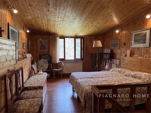 casa indipendente in vendita a Licciana Nardi in zona Tavernelle