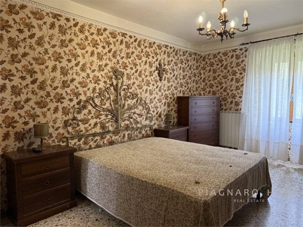 casa indipendente in vendita a Licciana Nardi in zona Tavernelle