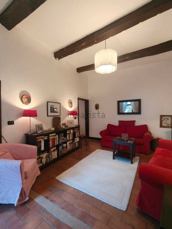 casa indipendente in vendita a Licciana Nardi in zona Tavernelle