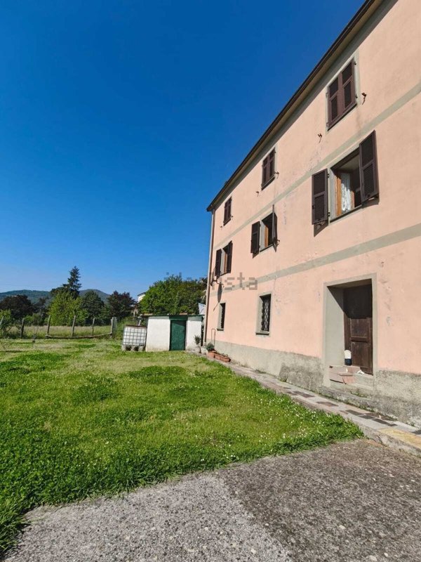 casa indipendente in vendita a Licciana Nardi