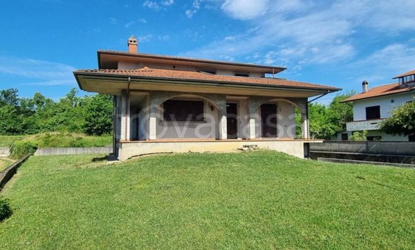 casa indipendente in vendita a Licciana Nardi in zona Terrarossa