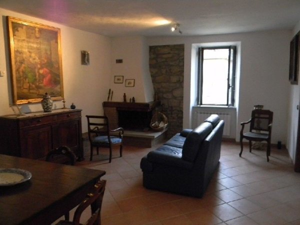 appartamento in vendita a Licciana Nardi