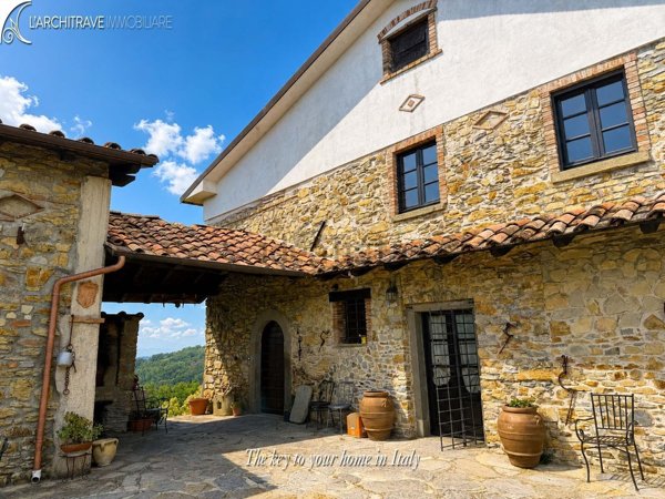 casa indipendente in vendita a Licciana Nardi