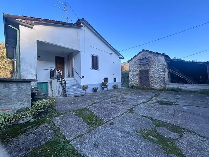 casa semindipendente in vendita a Licciana Nardi