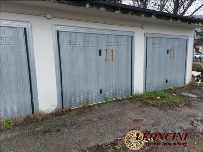 intera palazzina in vendita a Licciana Nardi in zona Terrarossa