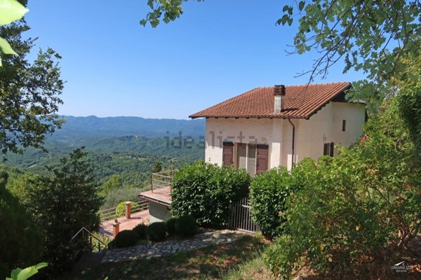 casa indipendente in vendita a Licciana Nardi in zona Bastia