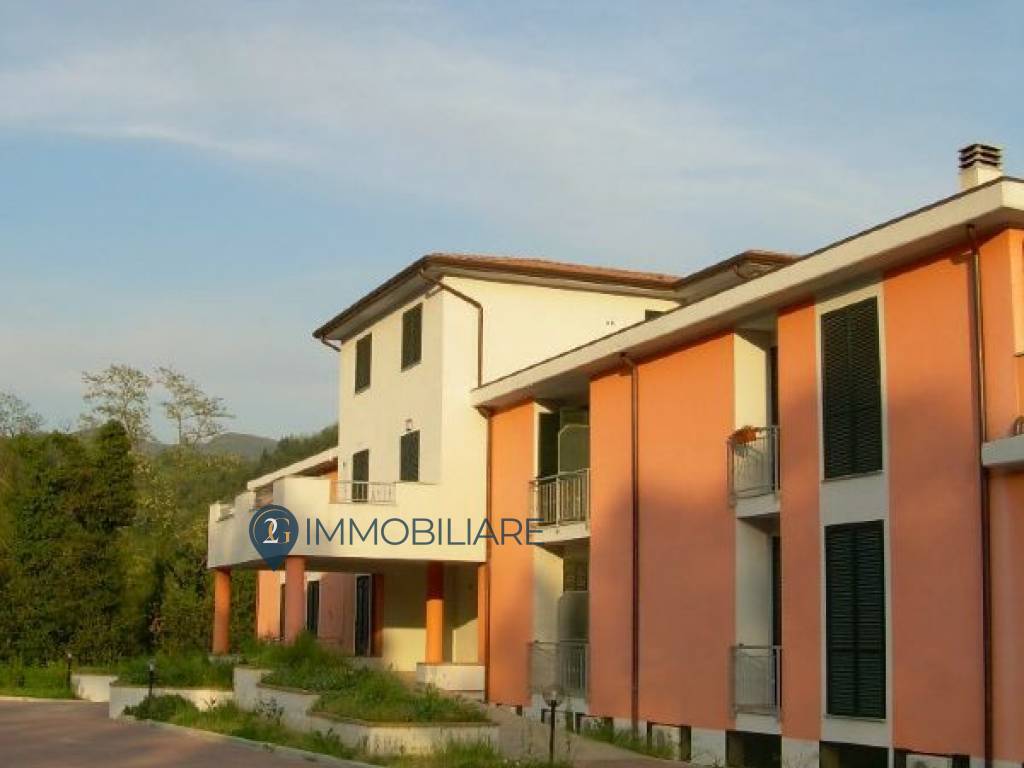 appartamento in vendita a Licciana Nardi in zona Pontebosio