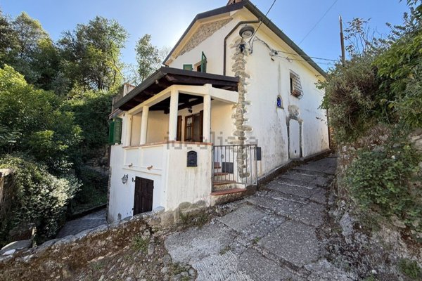appartamento in vendita a Licciana Nardi
