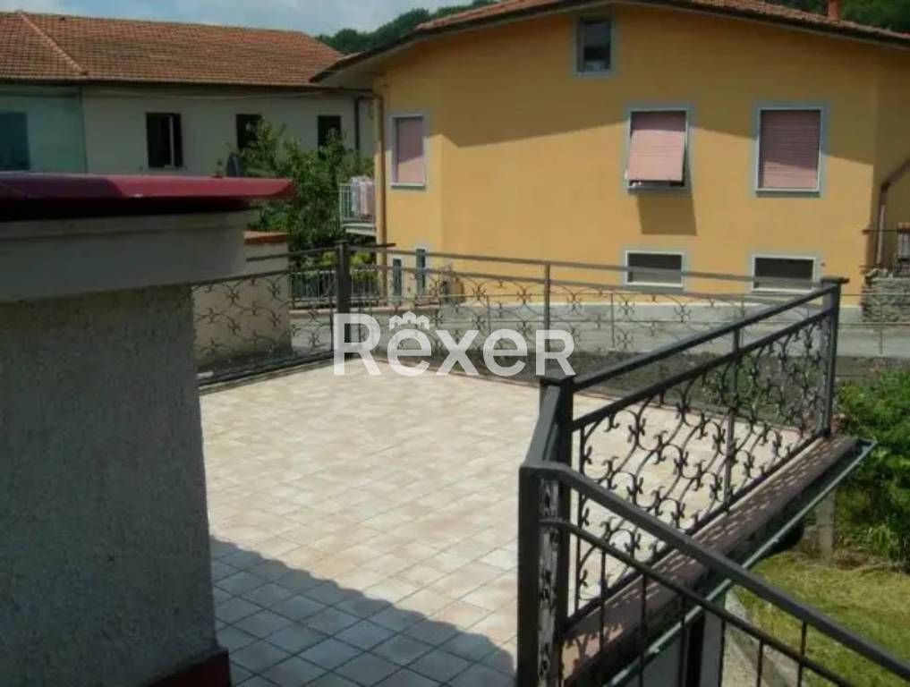 casa indipendente in vendita a Licciana Nardi in zona Monti