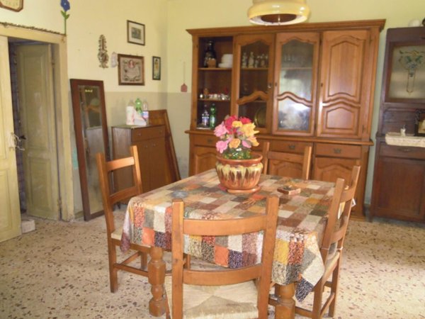 appartamento in vendita a Licciana Nardi in zona Amola