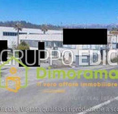 negozio in vendita a Licciana Nardi in zona Costamala