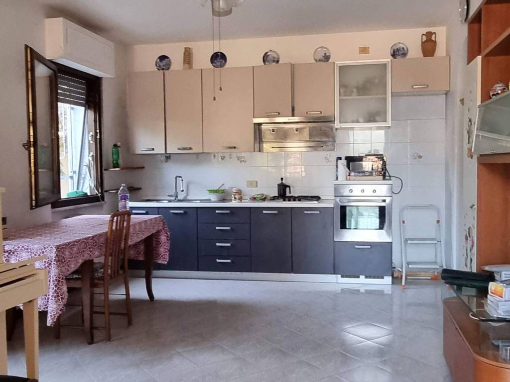 appartamento in vendita a Licciana Nardi in zona Terrarossa