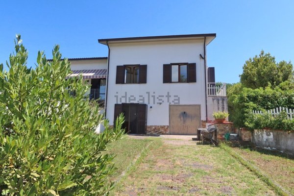 casa indipendente in vendita a Licciana Nardi