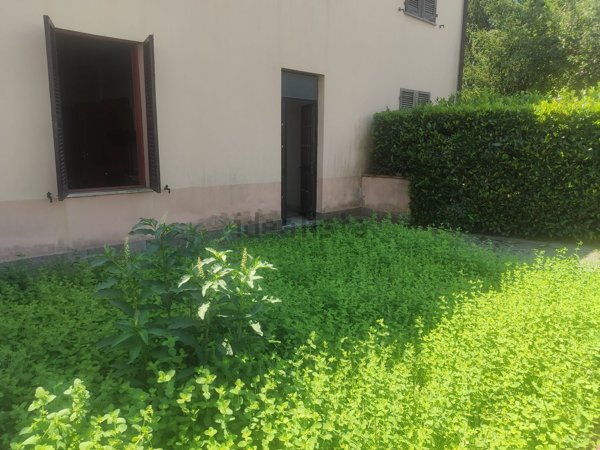 casa semindipendente in vendita a Licciana Nardi in zona Monti