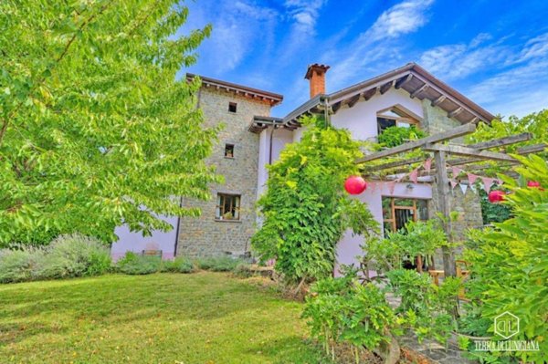 casa indipendente in vendita a Licciana Nardi in zona Panicale