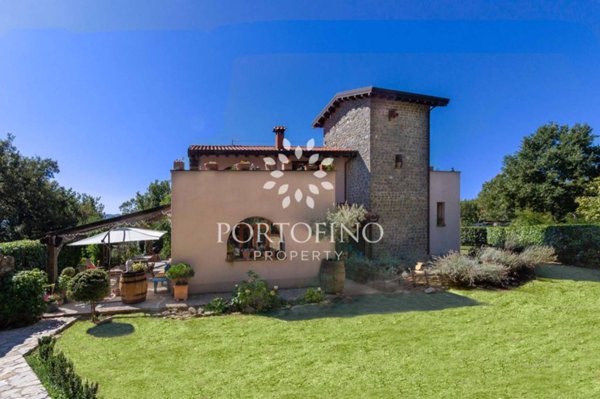 casa indipendente in vendita a Licciana Nardi