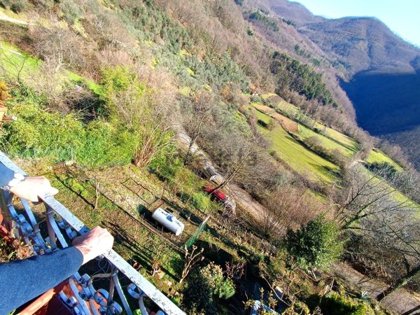 casa indipendente in vendita a Licciana Nardi in zona Paretola