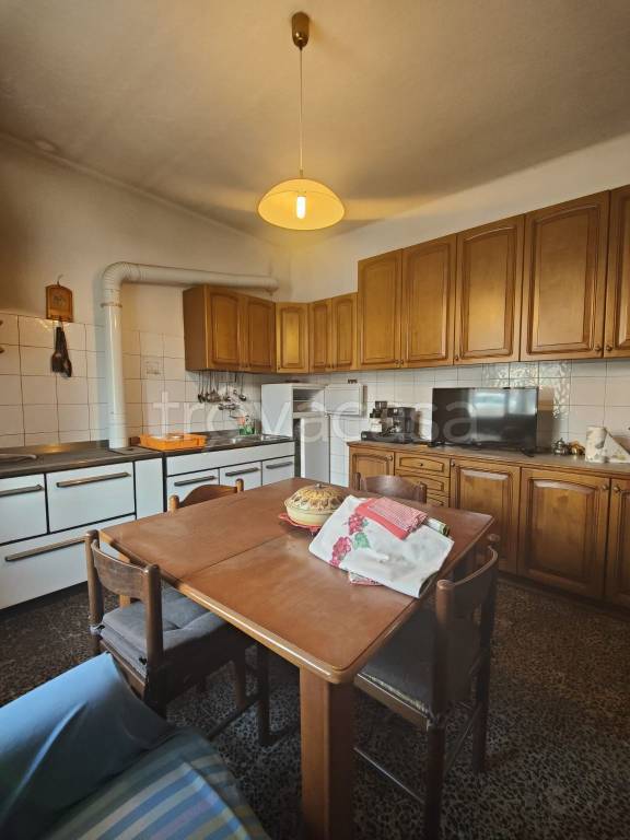 appartamento in vendita a Licciana Nardi in zona Monti