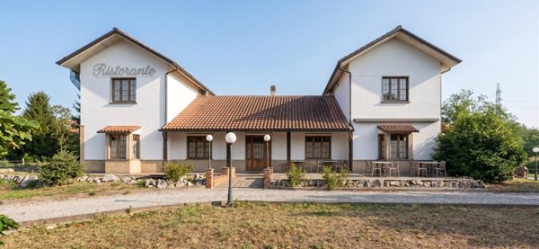 albergo in vendita a Licciana Nardi