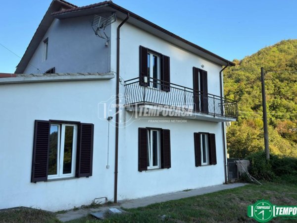 casa indipendente in vendita a Licciana Nardi