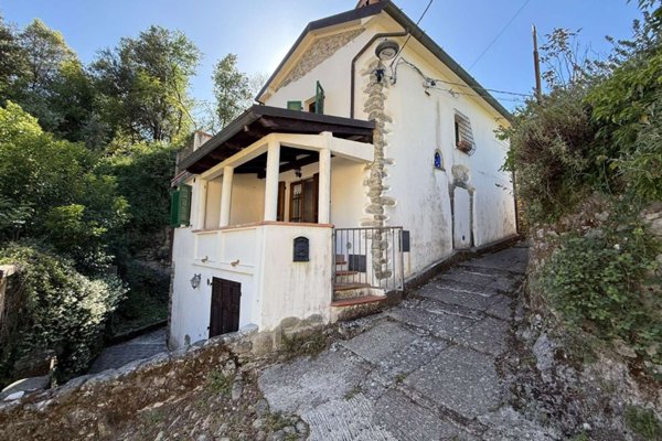 casa indipendente in vendita a Licciana Nardi