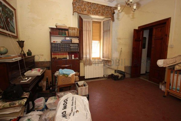 appartamento in vendita a Massa in zona Pariana