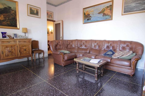 appartamento in vendita a Massa in zona Centro Storico