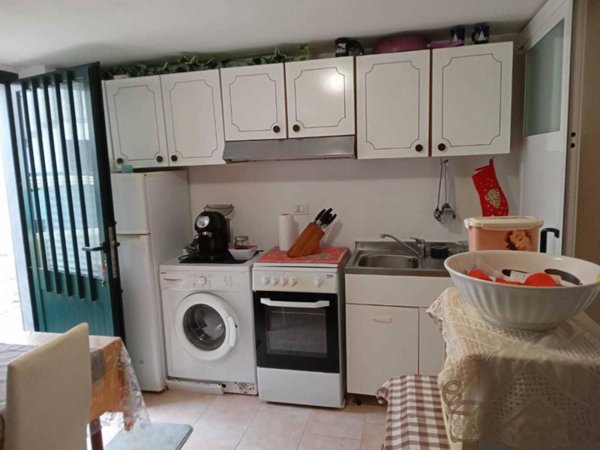 casa indipendente in vendita a Massa in zona Marina di Massa