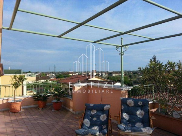 appartamento in vendita a Massa in zona Quercioli