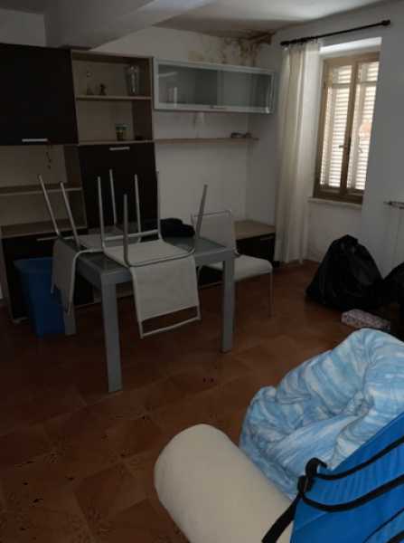 appartamento in vendita a Massa in zona Antona