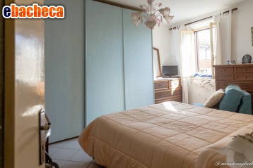 casa indipendente in vendita a Massa