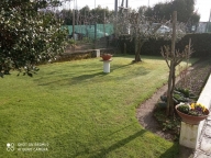 casa indipendente in vendita a Massa in zona Marina dei Ronchi