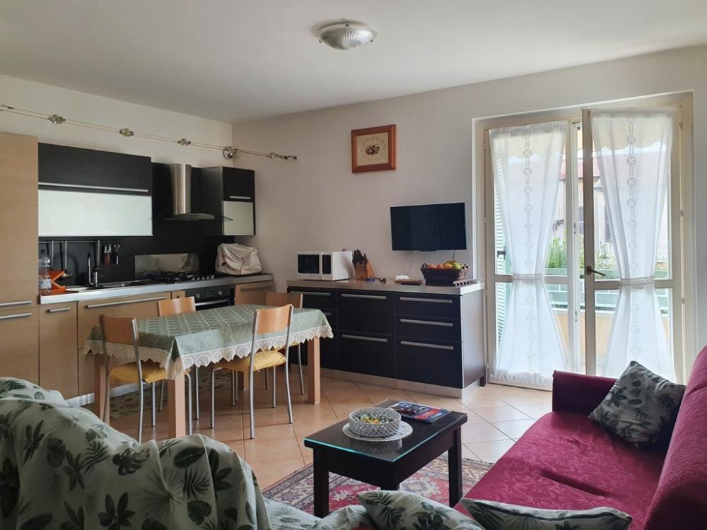 appartamento in vendita a Massa in zona Marina di Massa
