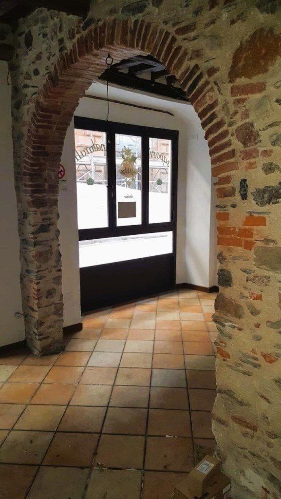 appartamento in vendita a Massa in zona Centro Storico