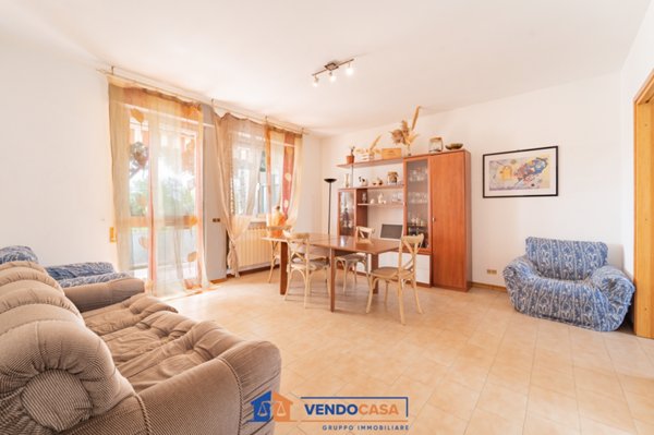 appartamento in vendita a Massa in zona Marina di Massa