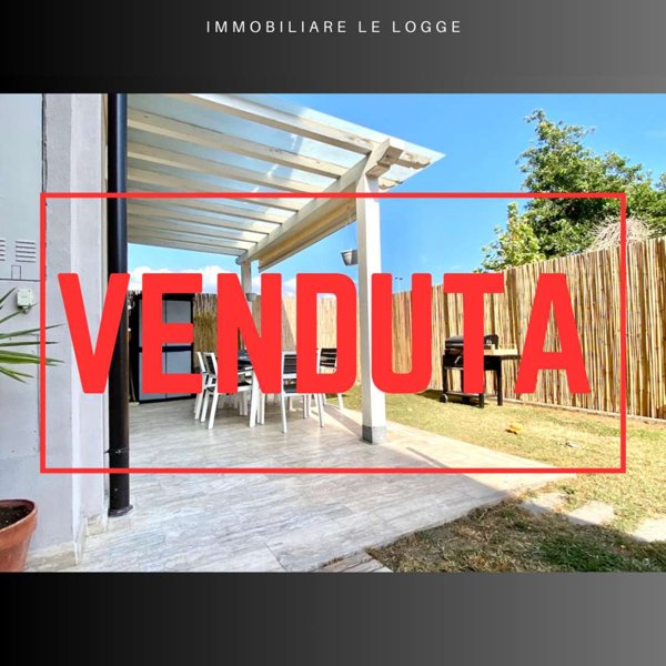 appartamento in vendita a Massa in zona Marina di Massa