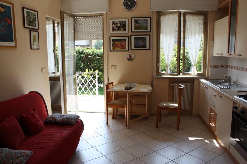 appartamento in vendita a Massa in zona Marina di Massa