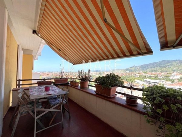 appartamento in vendita a Massa in zona Centro Storico