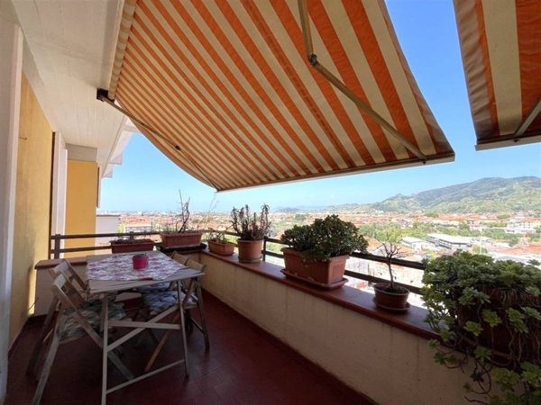 appartamento in vendita a Massa in zona Centro Storico