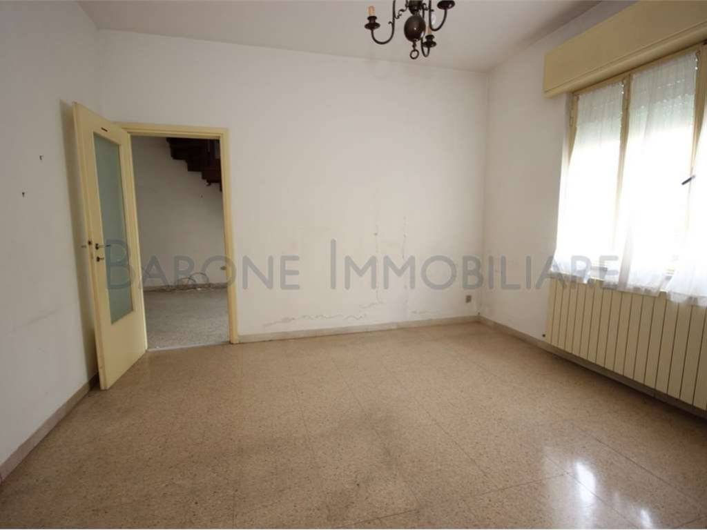appartamento in vendita a Massa
